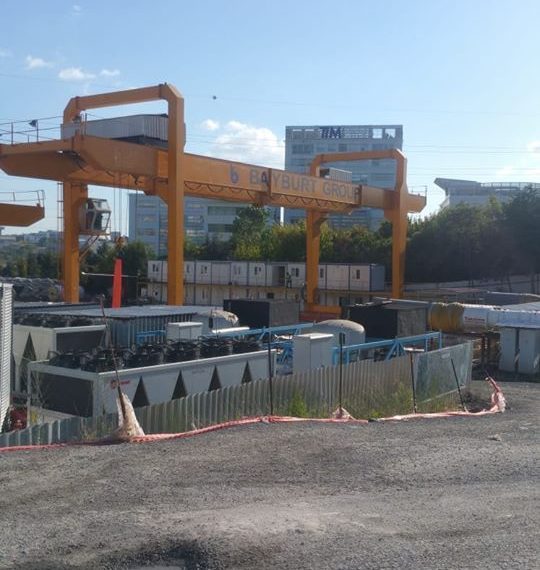 İNŞAAT İŞÇİSİ KURBANLIK KOYUN DEĞİLDİR!